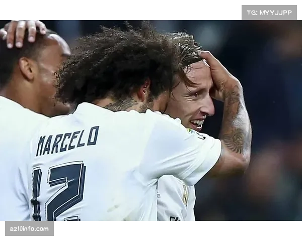 特写:39岁的莫德里奇替补登场,完成个人第150场欧冠比赛 特写:39岁的莫德里奇替补登场,完成个人第150场欧冠比赛